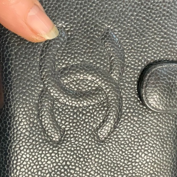 CHANEL Accessories - Beautiful Used Lux Chanel Kisslock Caviar Wallet Snap Is Loose